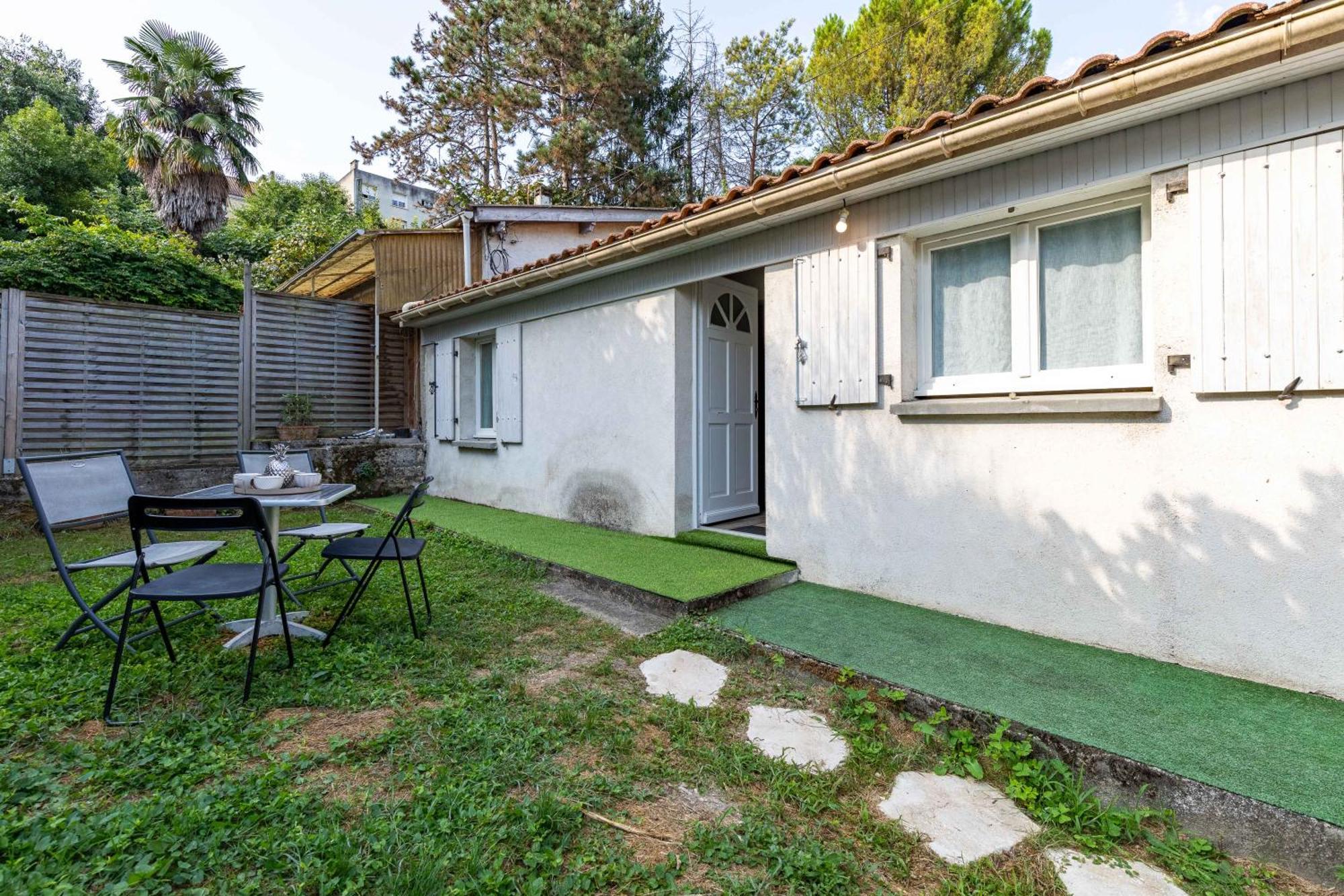 M2 Sweet Homes Angouleme I Secteur Gare Sncf I Maison 1 Chambre Exterieur Prive Au Calme - Animaux Acceptes Exterior photo
